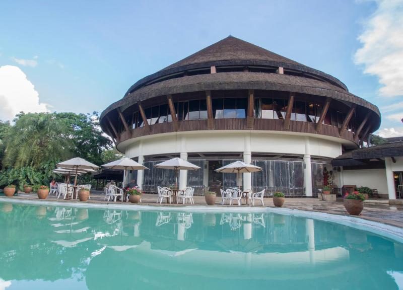 Safari Park Hotel & Casino