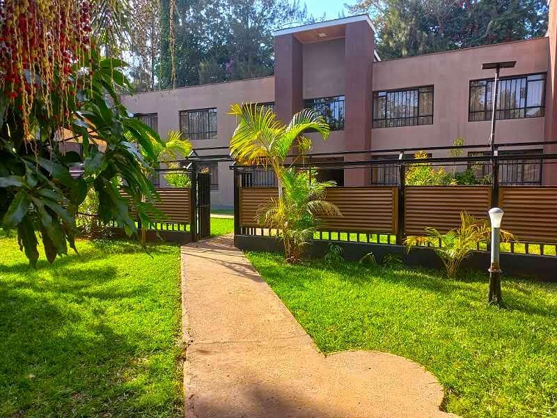 Edgewood Country Place