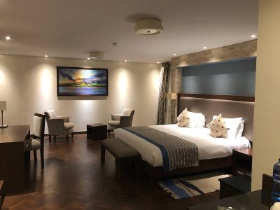 Magna Hotel & Suites