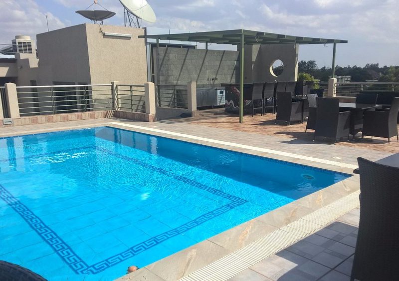 Magna Hotel & Suites
