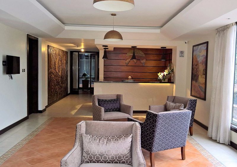 Magna Hotel & Suites