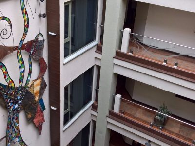 Magna Hotel & Suites